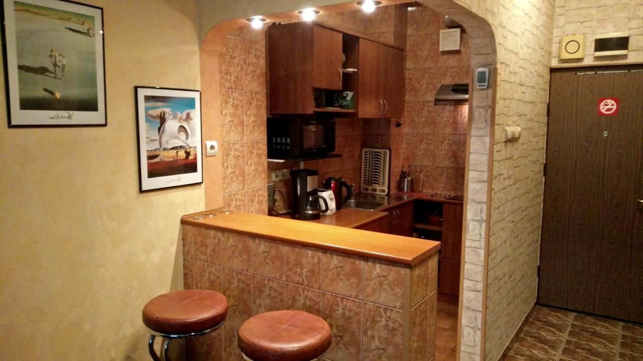 Rompromo Plus Accommodation Bucureşti Eksteriør bilde