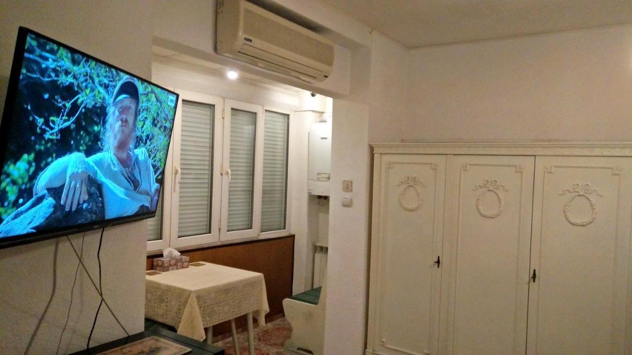 Rompromo Plus Accommodation Bucureşti Eksteriør bilde