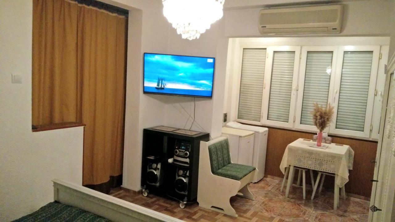 Rompromo Plus Accommodation Bucureşti Eksteriør bilde